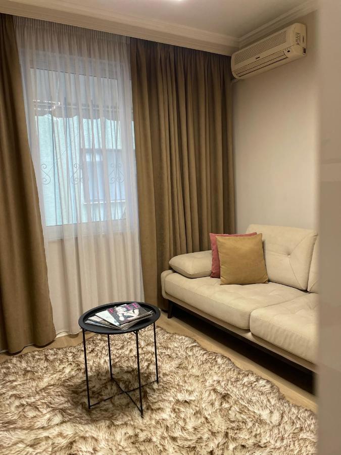 Rest Bllok Apartment *